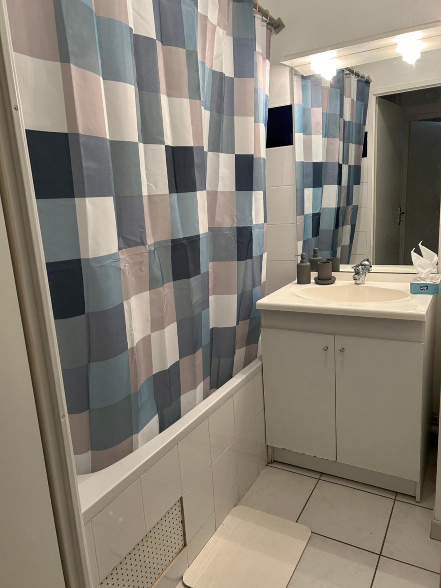 Appartement Cosy Agen Centre Avec Lit King Size Bagian luar foto